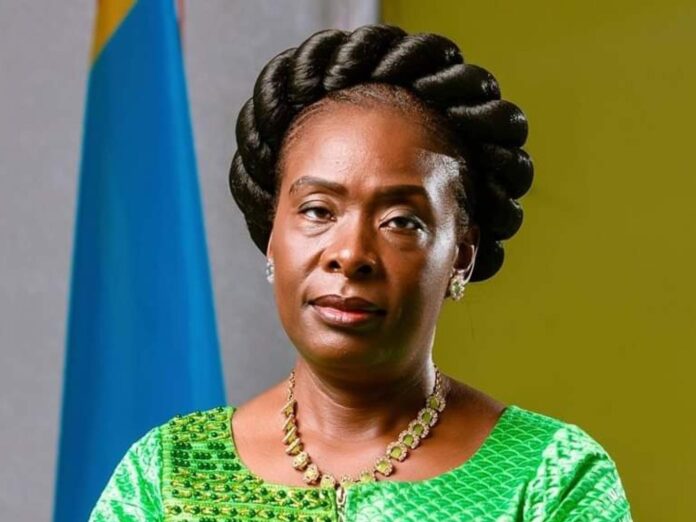 adèle Kayinda