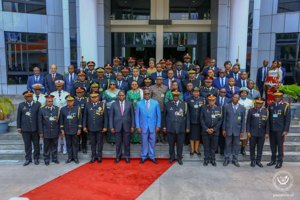 Président Tshisekedi honore les diplômés du CHESD et de l'ESAM