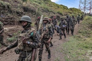 Sud-Kivu : le gouverneur Théo Kasi présente ses condoléances aux familles 50 personnes tuées dans l’éboulement de terre à Kamituga ( communiqué officiel)